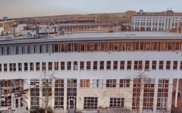 Gewerbegebäude Hessenring 13a